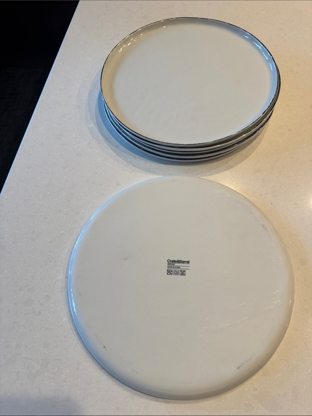 Crate&Barrel  Mercer White Ceramic Dinner Plate - Set of 6 shinny surface.